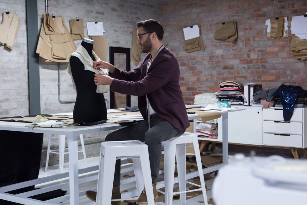 How To Become A Clothing Designer 