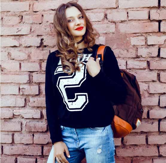Small batch clothing manufacturer in USA supporting startups with low MOQ