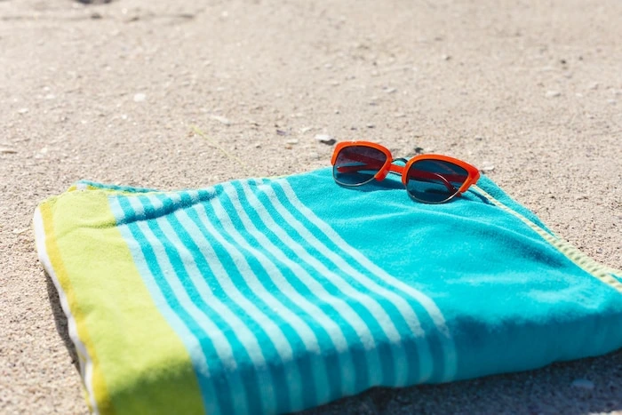 blue-striped-towel